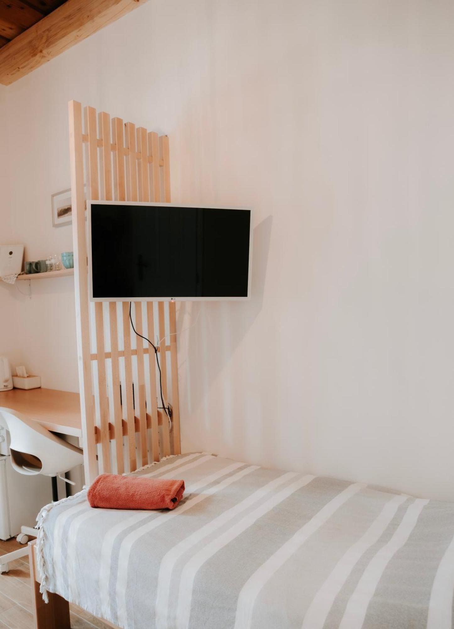 Ako Doma Hotel Poltar Ngoại thất bức ảnh
